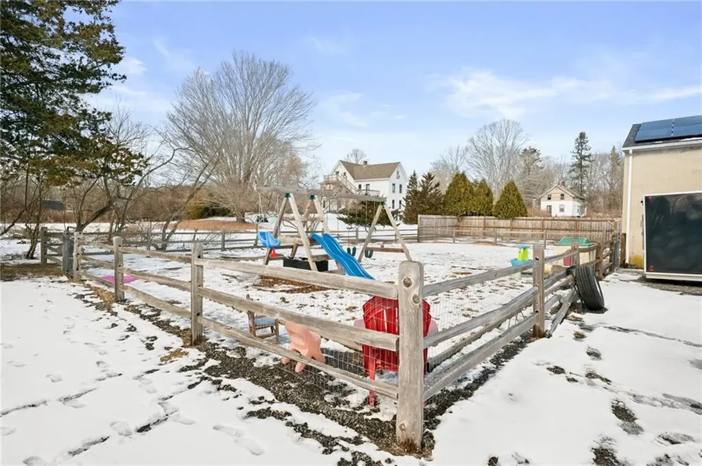 19 West Street Hopkinton RI 02804