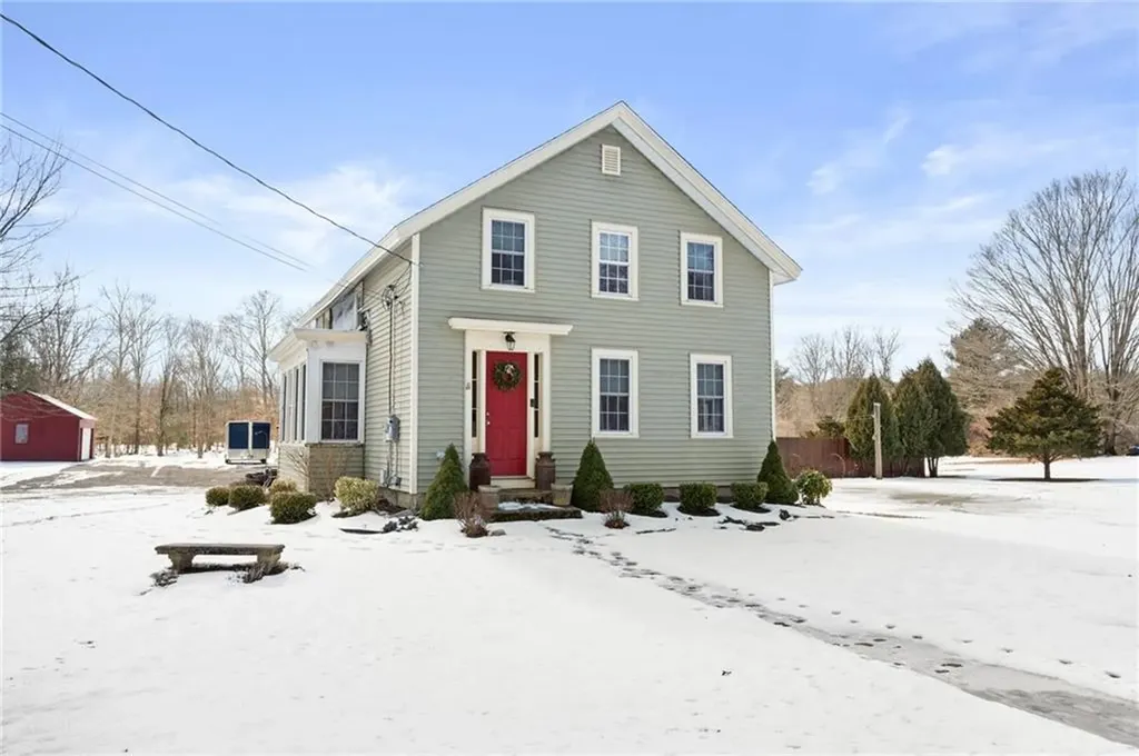 19 West Street Hopkinton RI 02804