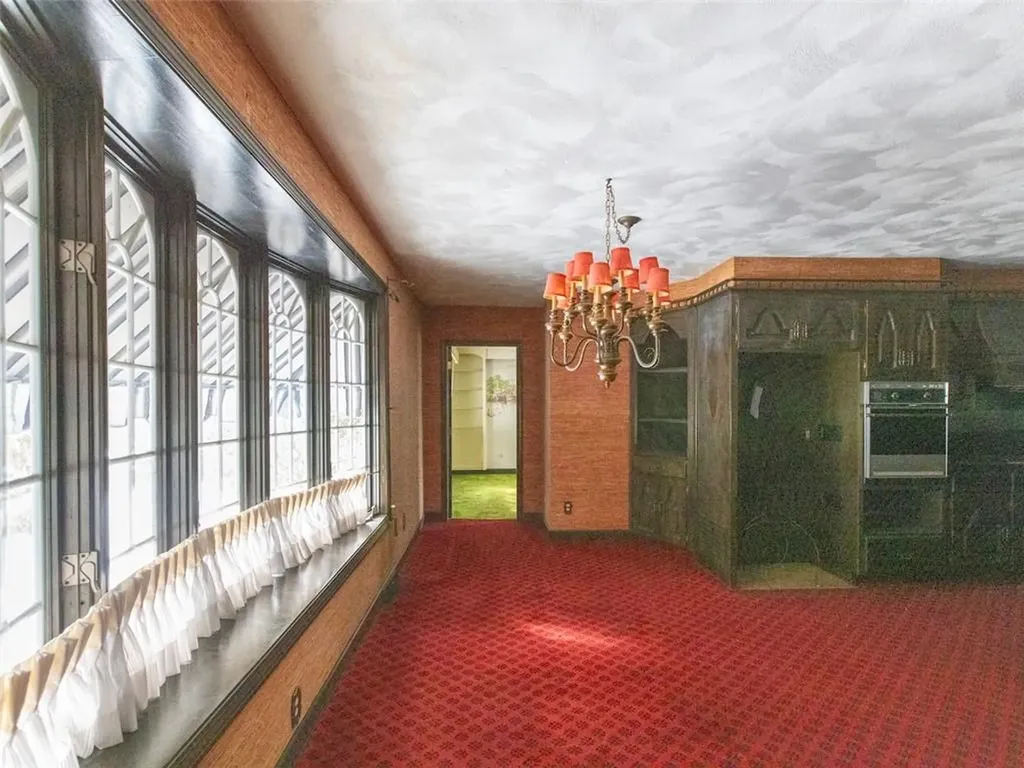 233 Annette Avenue Woonsocket RI 02895