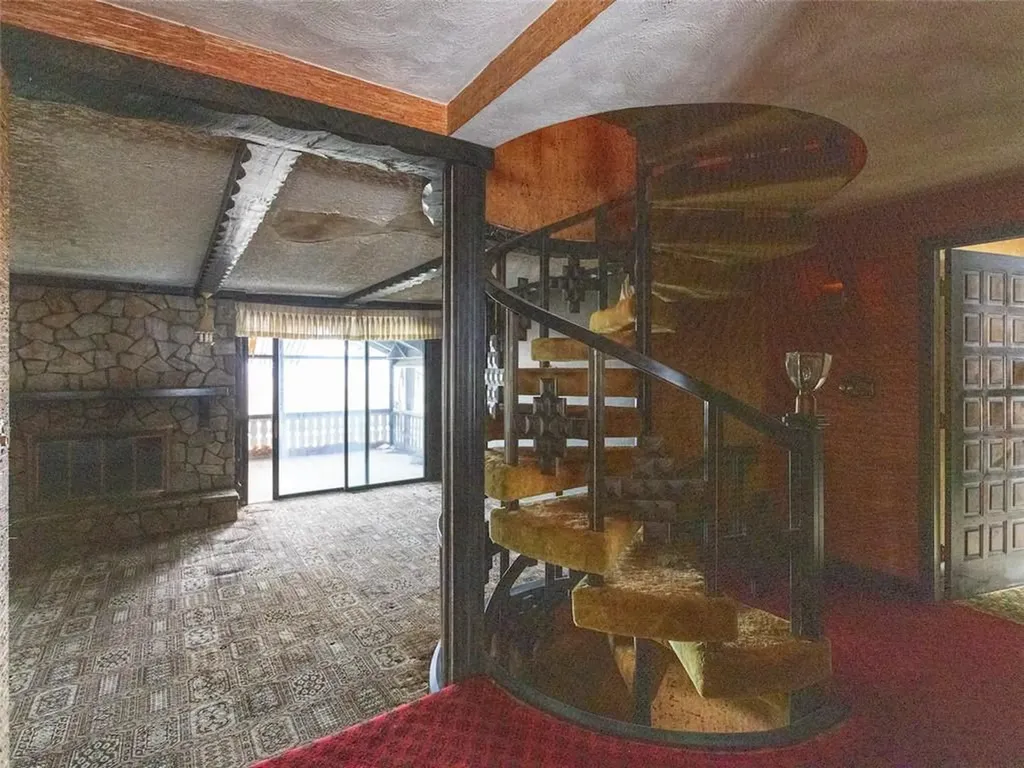 233 Annette Avenue Woonsocket RI 02895