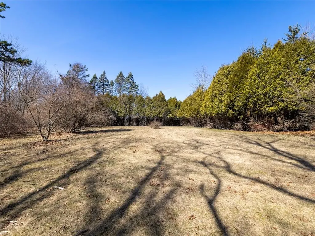 233 Annette Avenue Woonsocket RI 02895