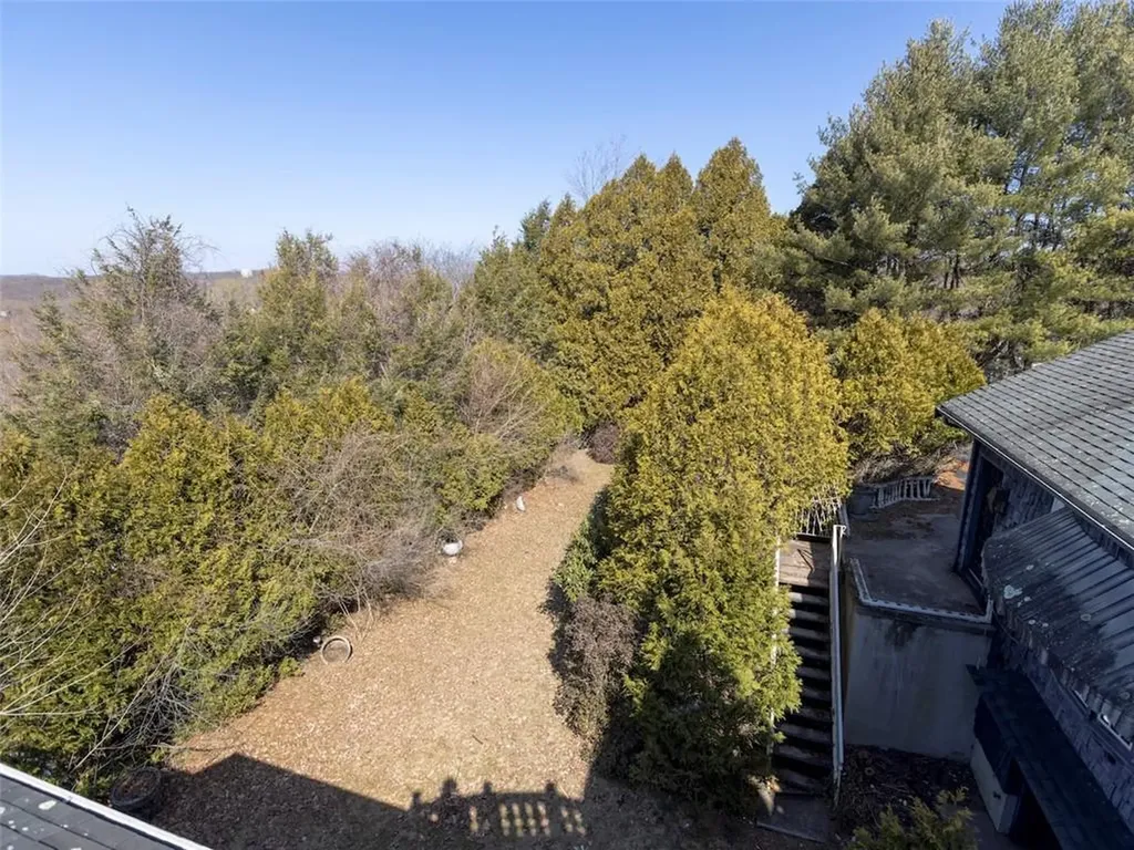 233 Annette Avenue Woonsocket RI 02895