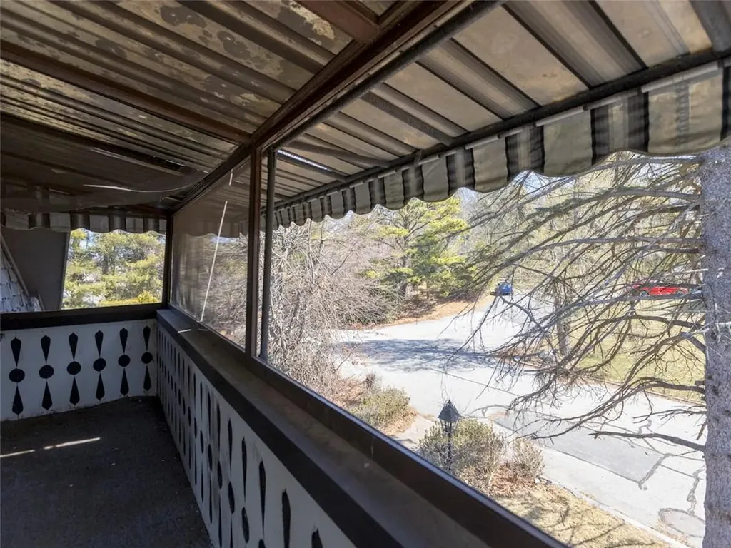 233 Annette Avenue Woonsocket RI 02895