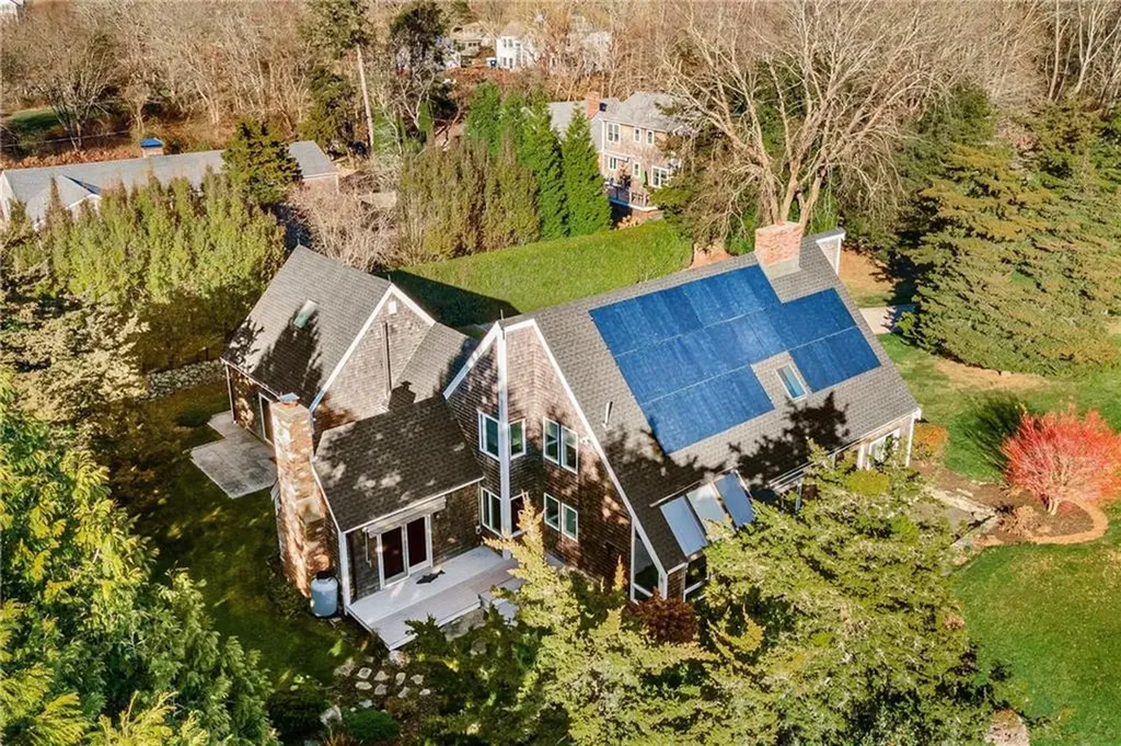 103 Howland Road Westport MA 02790