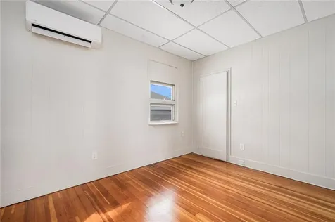 15 Woodlawn Avenue Pawtucket RI 02860