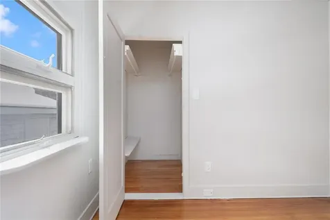 15 Woodlawn Avenue Pawtucket RI 02860