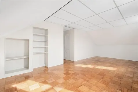 15 Woodlawn Avenue Pawtucket RI 02860