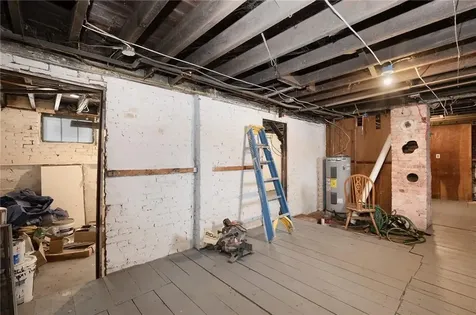 15 Woodlawn Avenue Pawtucket RI 02860