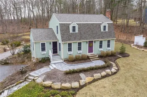 95 Winchester Drive Glocester RI 02857