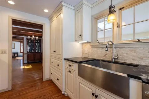 95 Winchester Drive Glocester RI 02857