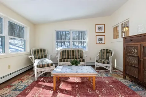 95 Winchester Drive Glocester RI 02857