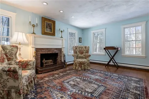 95 Winchester Drive Glocester RI 02857