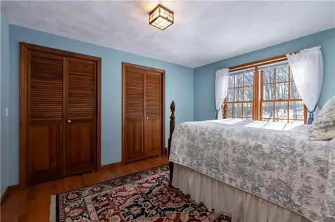 95 Winchester Drive Glocester RI 02857