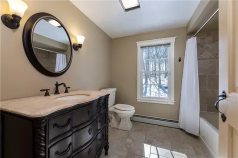 95 Winchester Drive Glocester RI 02857