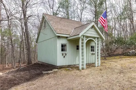 95 Winchester Drive Glocester RI 02857