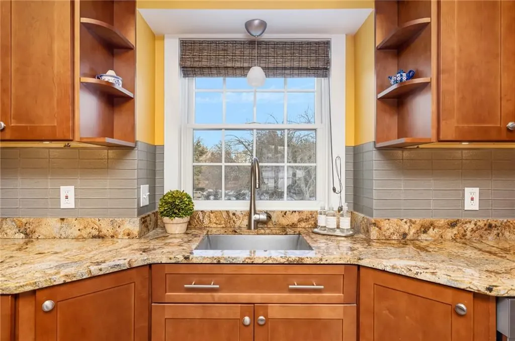 1000 Warwick Neck Avenue Warwick RI 02889