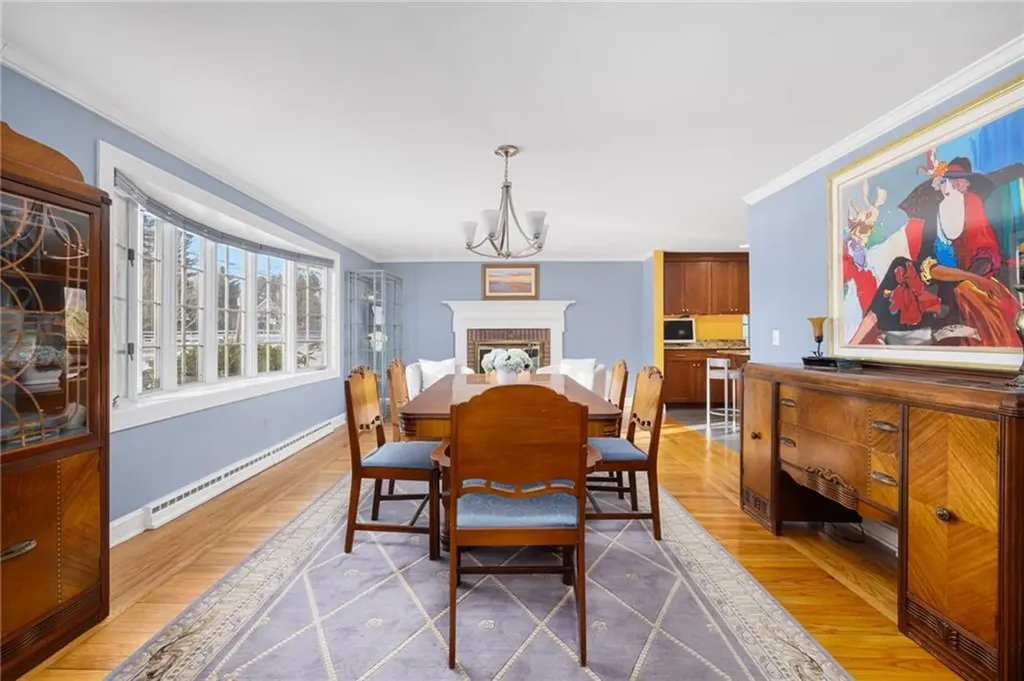 1000 Warwick Neck Avenue Warwick RI 02889