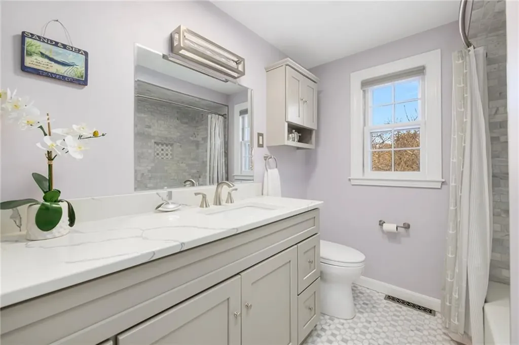 1000 Warwick Neck Avenue Warwick RI 02889