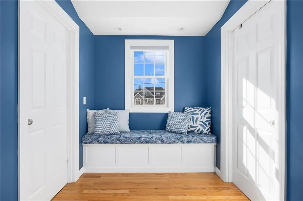 1000 Warwick Neck Avenue Warwick RI 02889