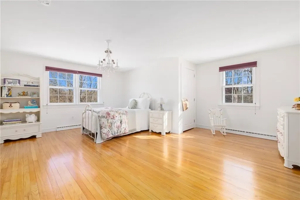 1000 Warwick Neck Avenue Warwick RI 02889