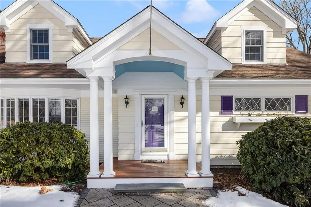 1000 Warwick Neck Avenue Warwick RI 02889