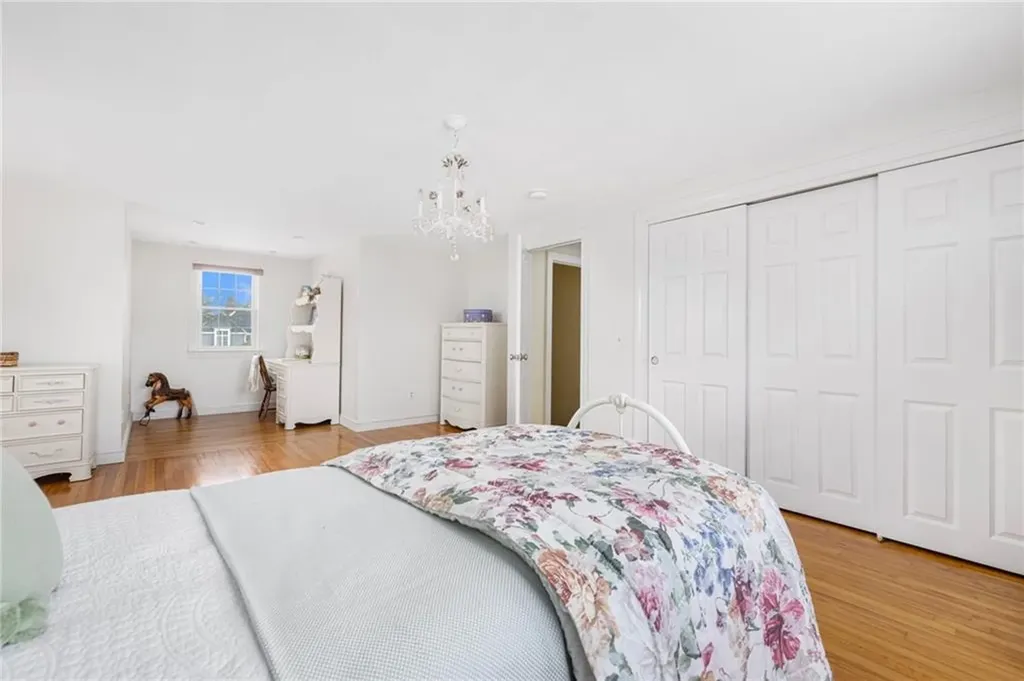1000 Warwick Neck Avenue Warwick RI 02889