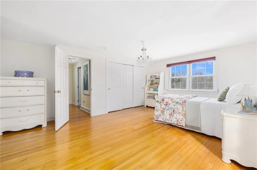 1000 Warwick Neck Avenue Warwick RI 02889