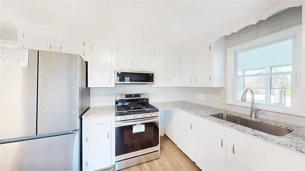 257 East View Avenue Cranston RI 02920