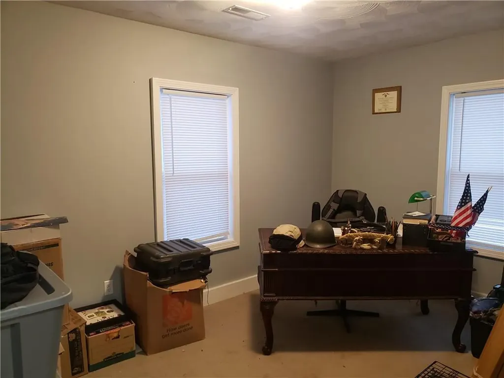 28 Hoxie Court Coventry RI 02816