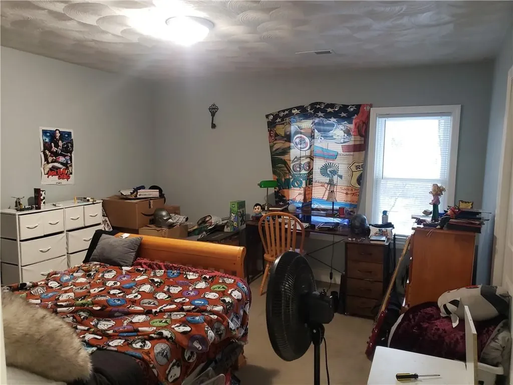 28 Hoxie Court Coventry RI 02816