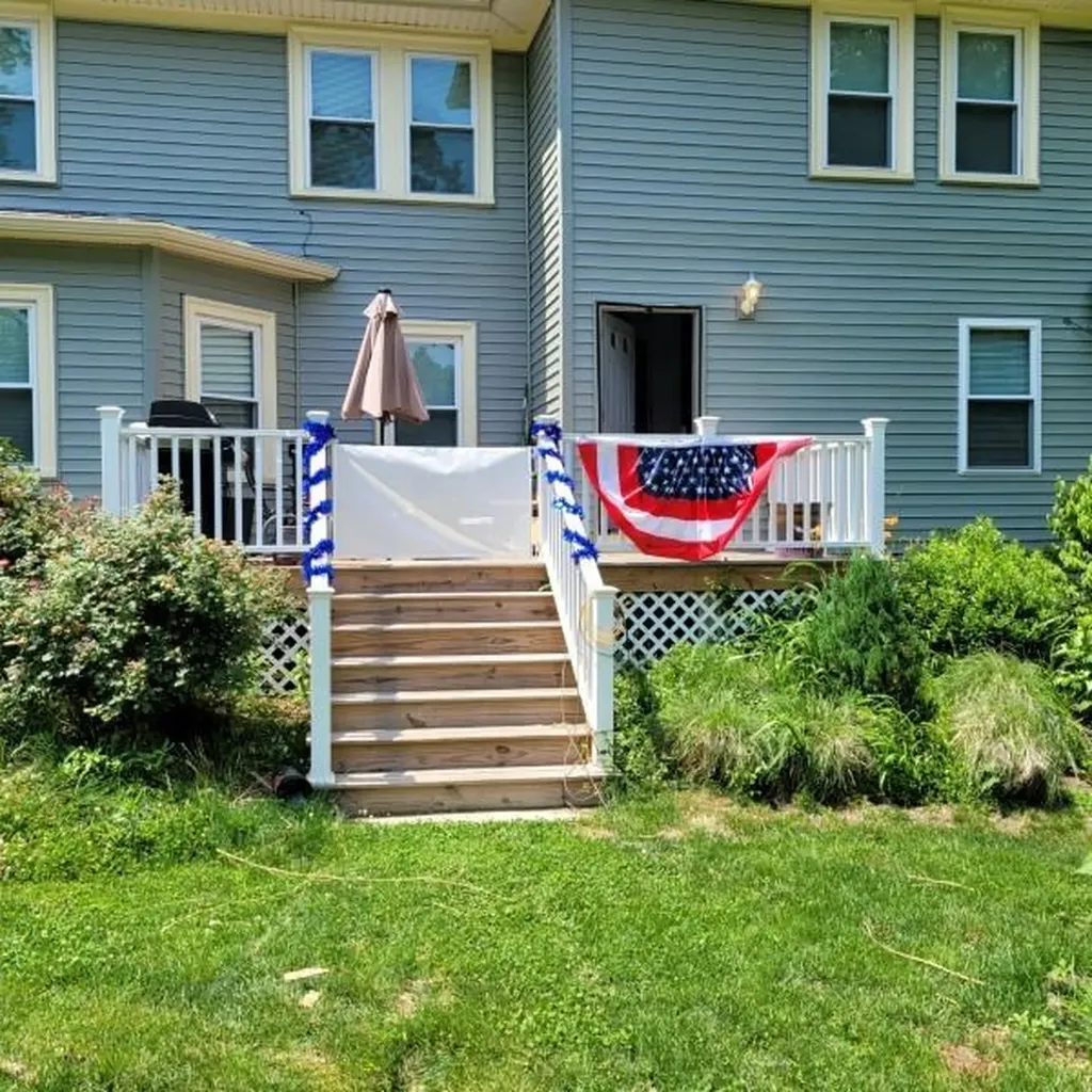 28 Hoxie Court Coventry RI 02816