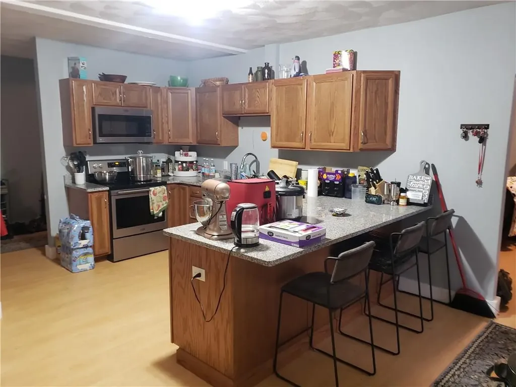 28 Hoxie Court Coventry RI 02816