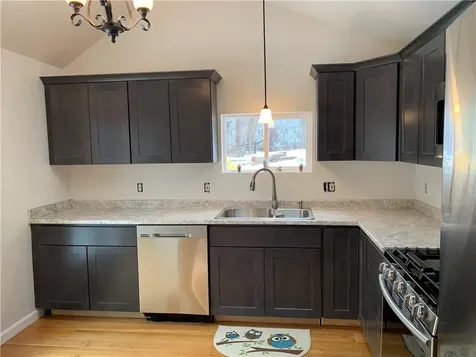 300 Hurst Lane Tiverton RI 02878