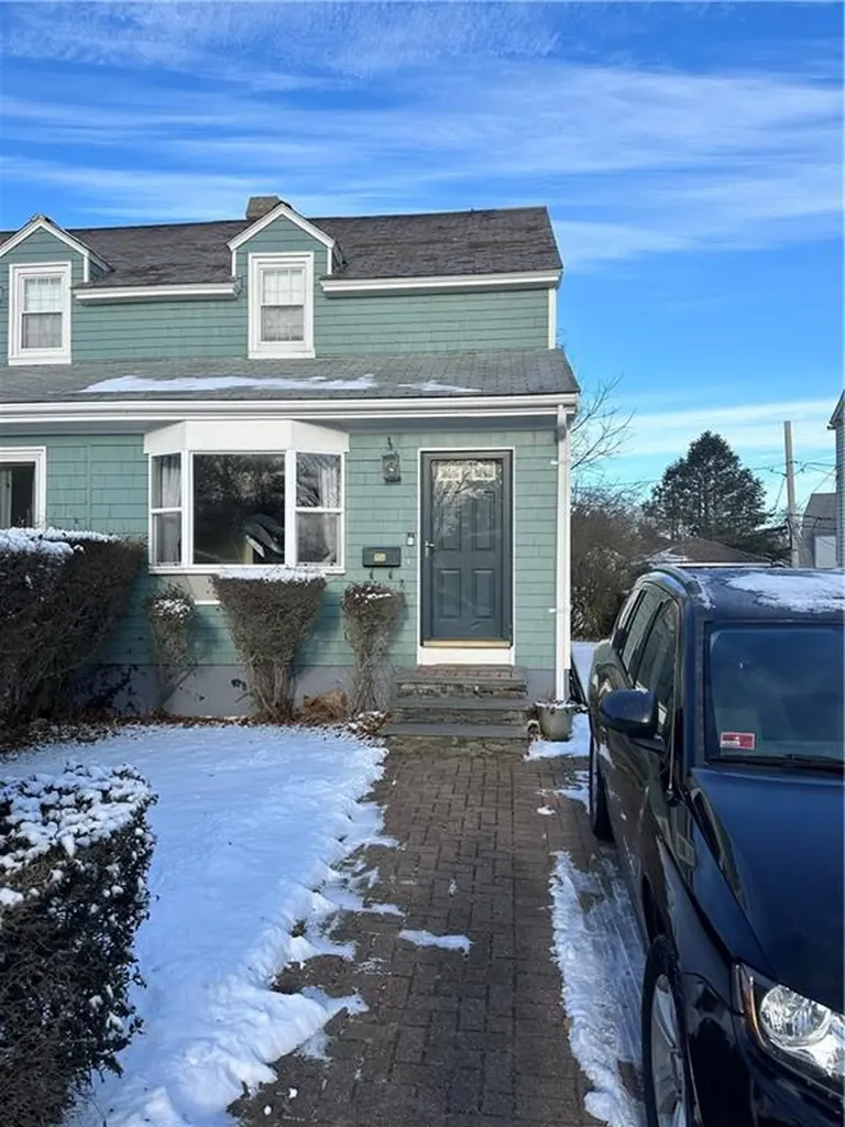 69 Old Fort Road Newport RI 02840