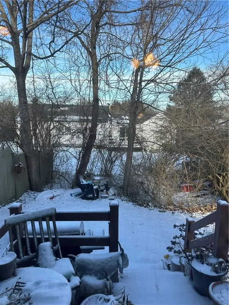 69 Old Fort Road Newport RI 02840
