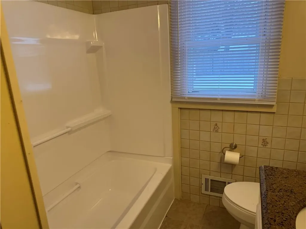 165 Hilton Road Warwick RI 02889
