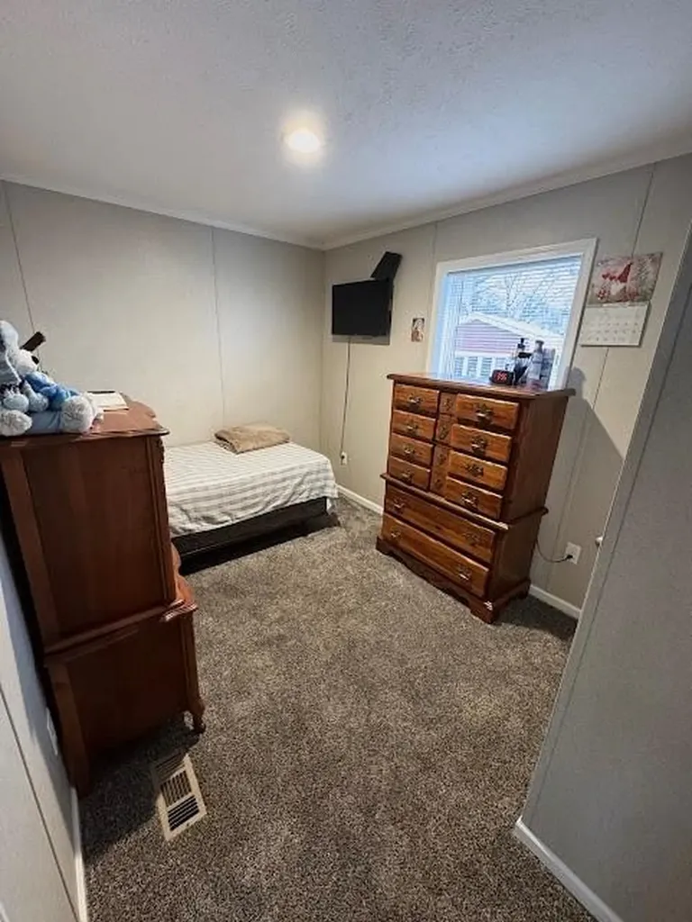 242 Manton Street Pawtucket RI 02861