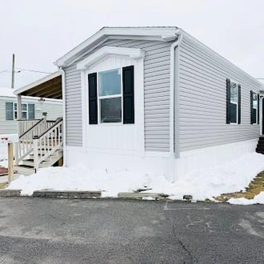 242 Manton Street Pawtucket RI 02861