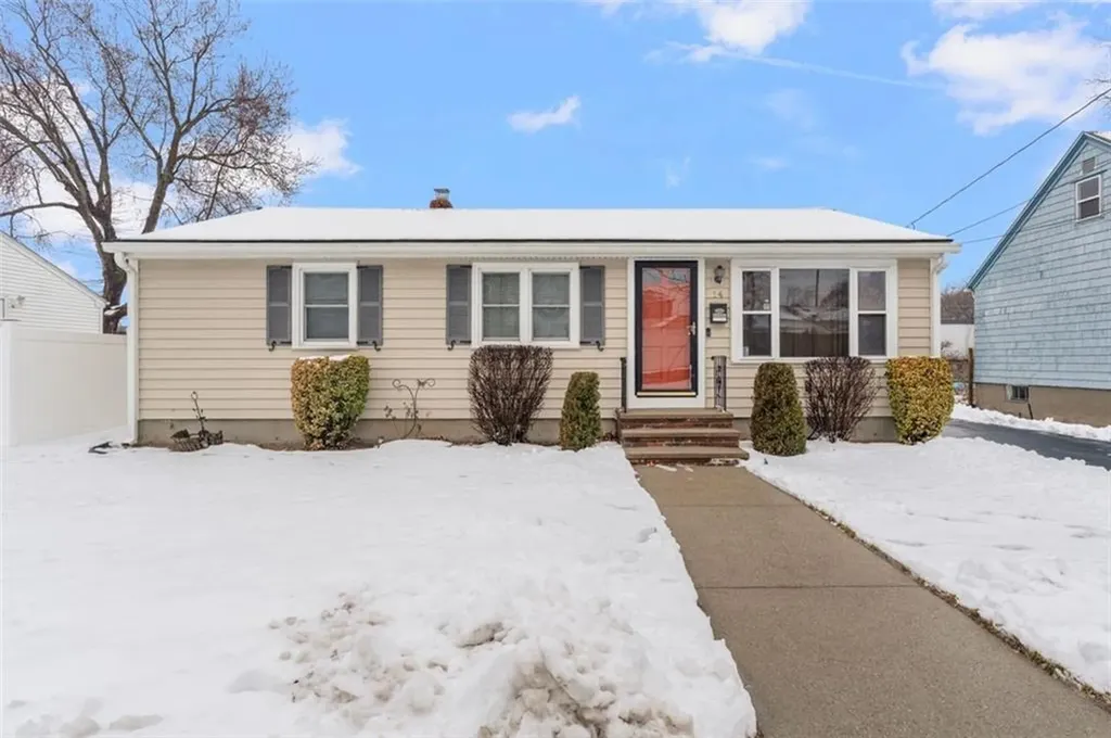 14 Byron Street Cranston RI 02920