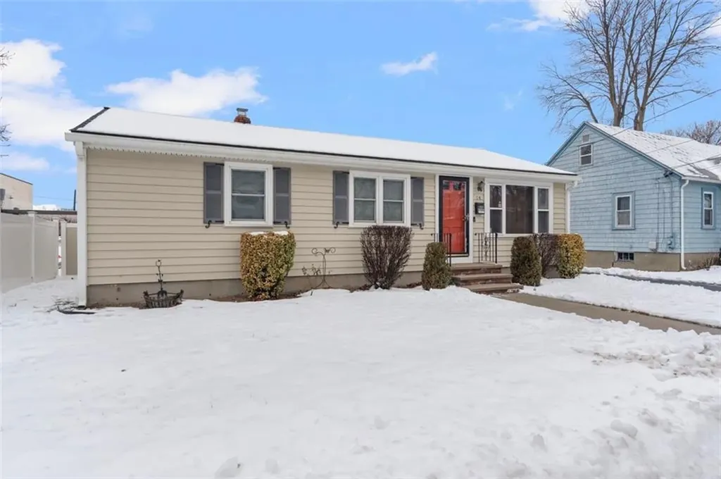 14 Byron Street Cranston RI 02920