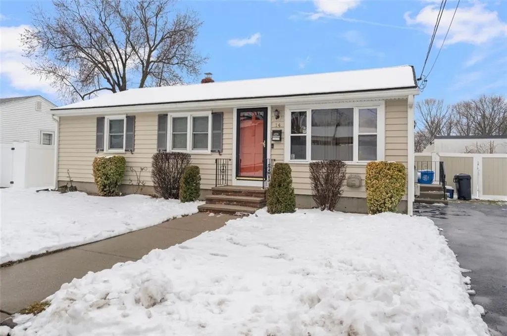 14 Byron Street Cranston RI 02920