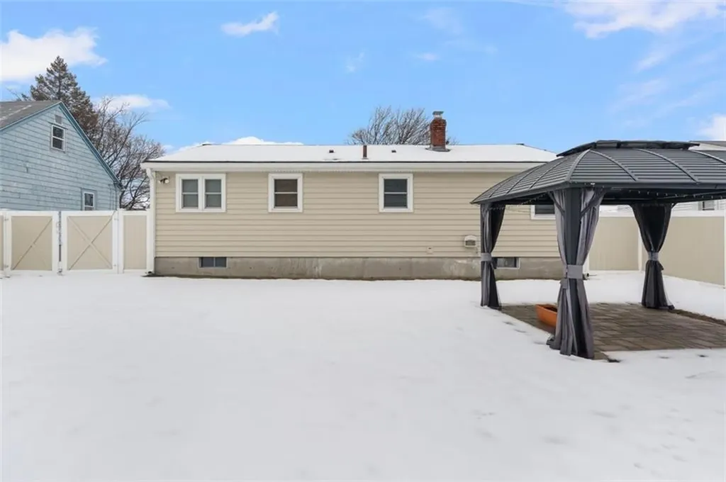 14 Byron Street Cranston RI 02920