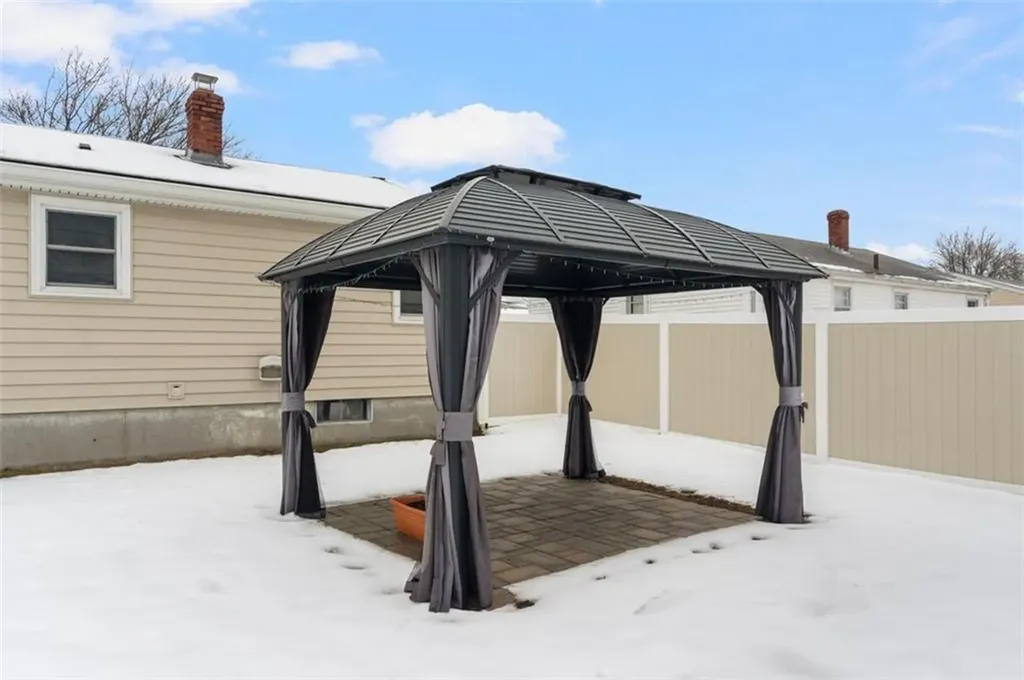 14 Byron Street Cranston RI 02920