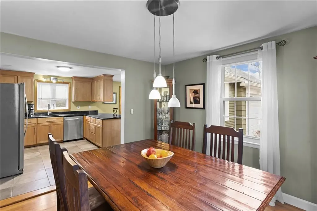 261 Glen Hills Drive Cranston RI 02920