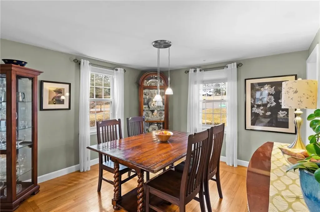 261 Glen Hills Drive Cranston RI 02920