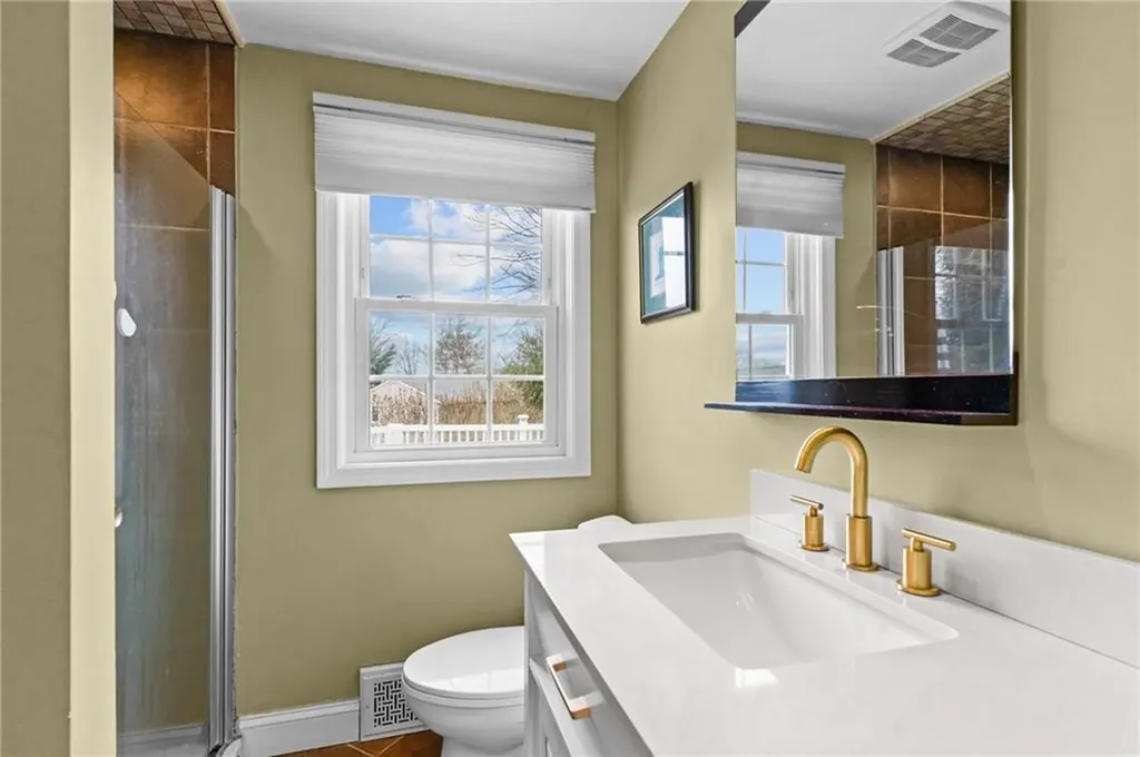 261 Glen Hills Drive Cranston RI 02920