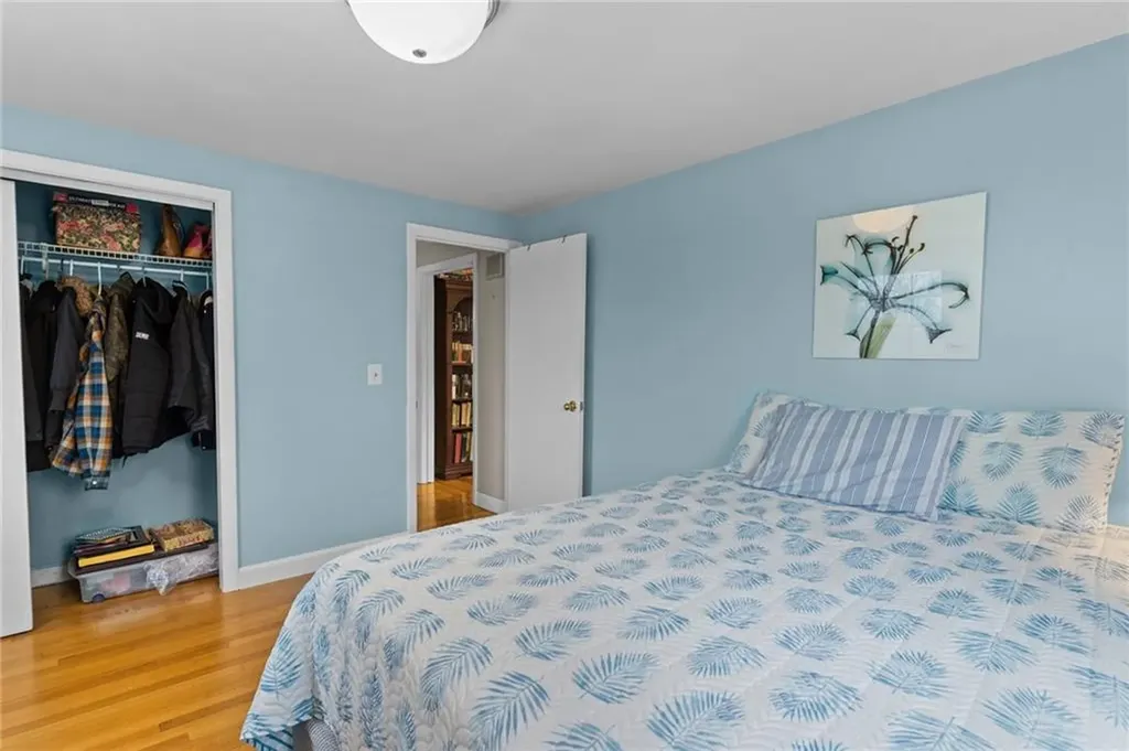 261 Glen Hills Drive Cranston RI 02920