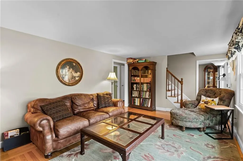 261 Glen Hills Drive Cranston RI 02920