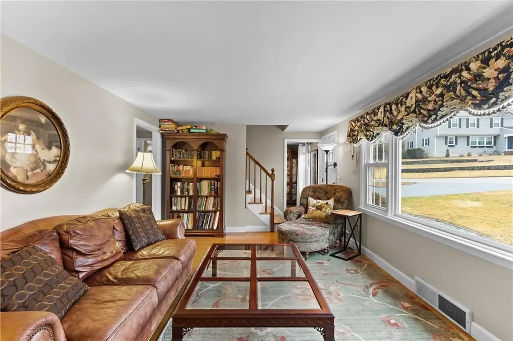 261 Glen Hills Drive Cranston RI 02920