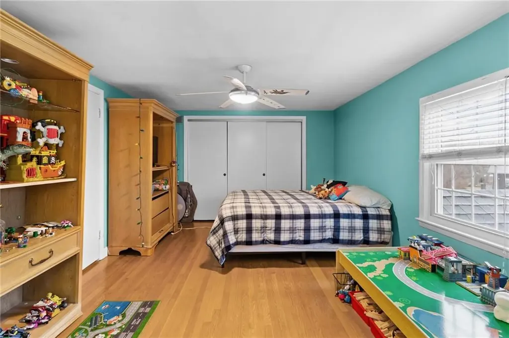 261 Glen Hills Drive Cranston RI 02920